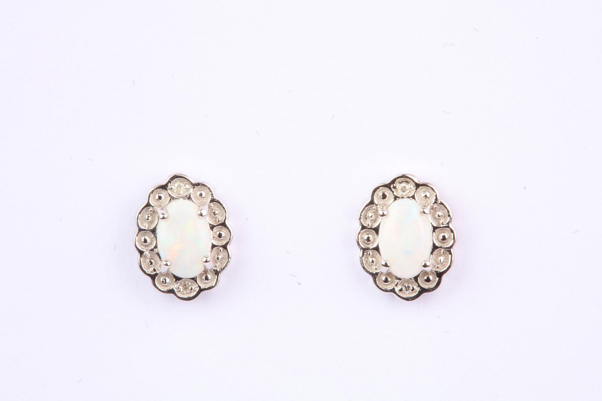 + VAT Brand New Pair Pearl Earrings