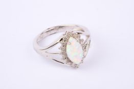 + VAT Brand New Cat's Eye Opal Dress Ring