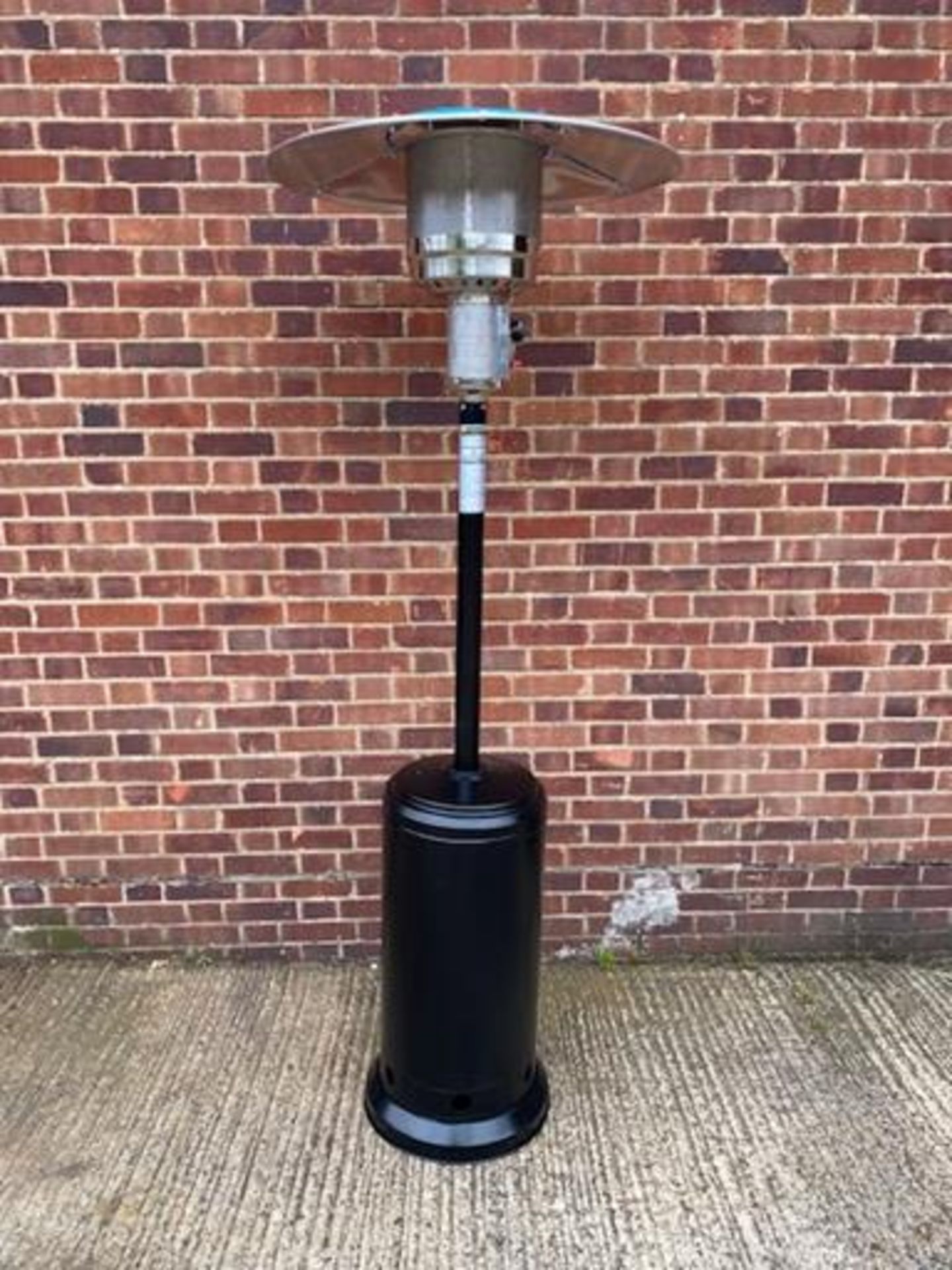+ VAT Brand New Chelsea Garden Company Garden Patio Heater With Cover - Item Is Available From - Image 3 of 9