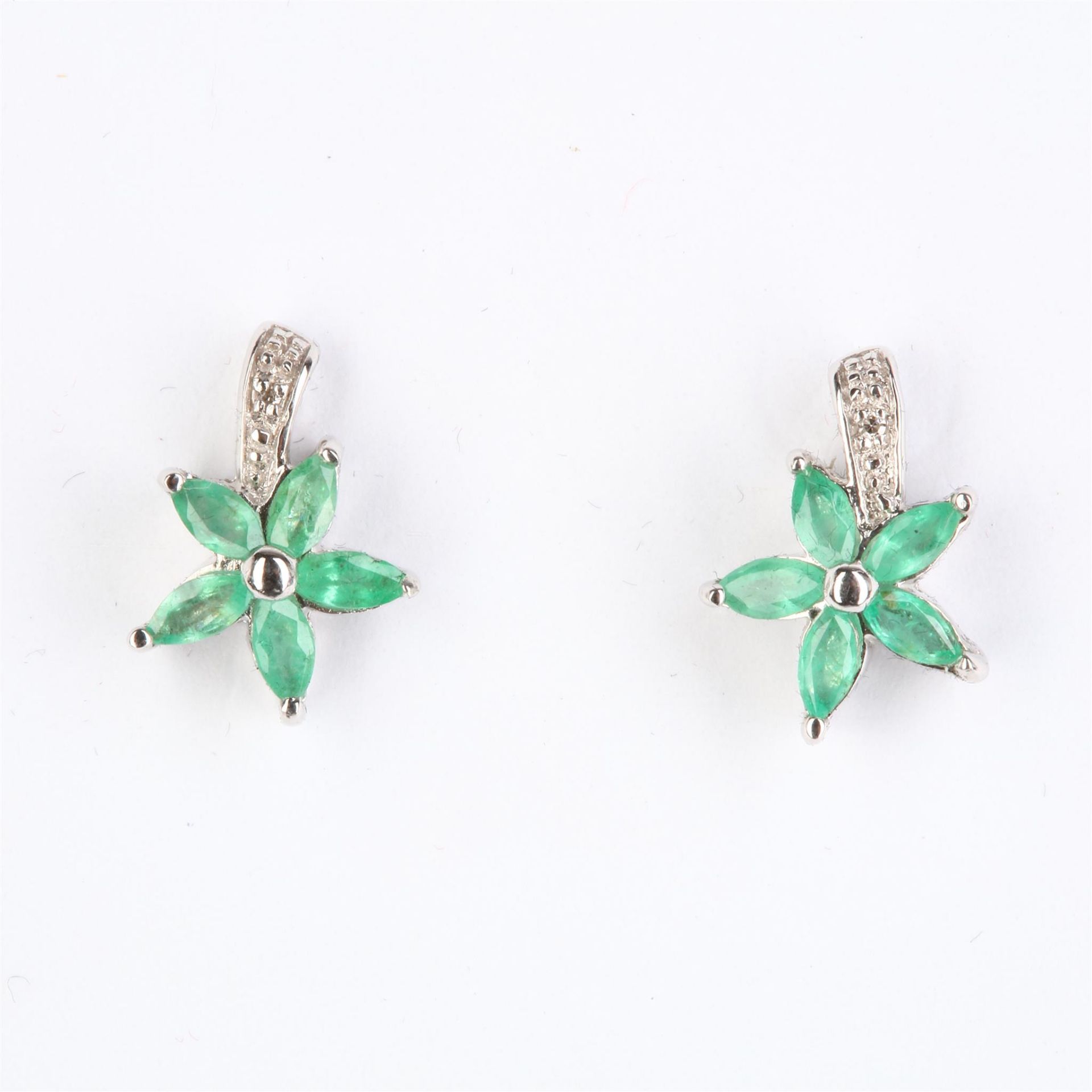 + VAT Ladies Silver Emerald and Diamond Flower Design Earrings