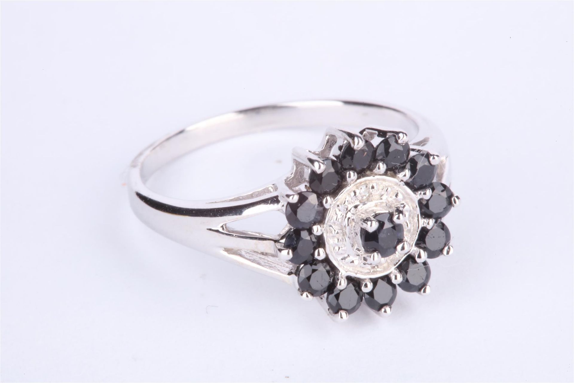 + VAT Ladies Silver Obsidian and Diamond Circular Ring