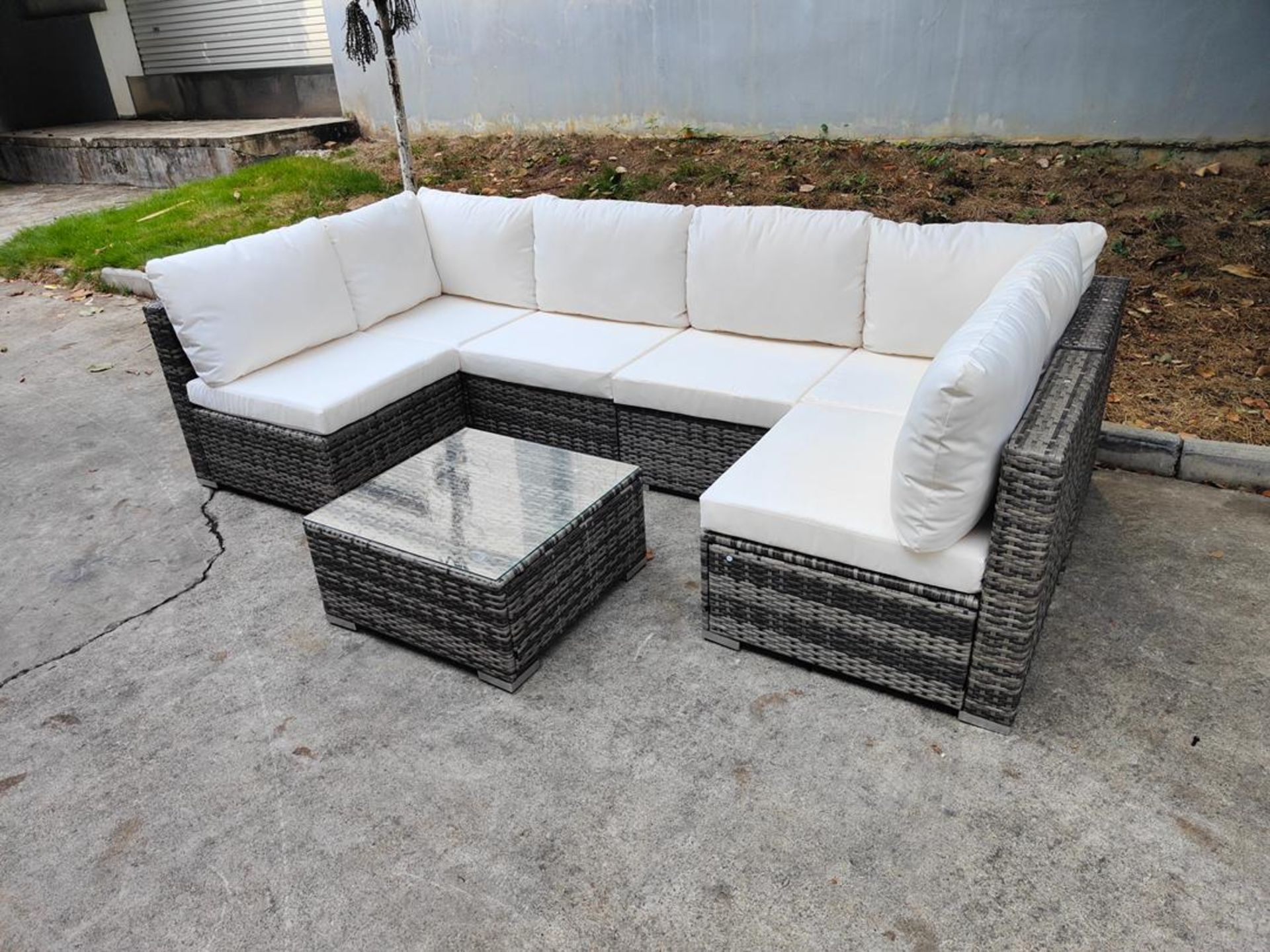 + VAT Brand New Chelsea Garden Company U Shaped Light Grey Rattan Garden Sofa Set With Tempered - Image 2 of 3