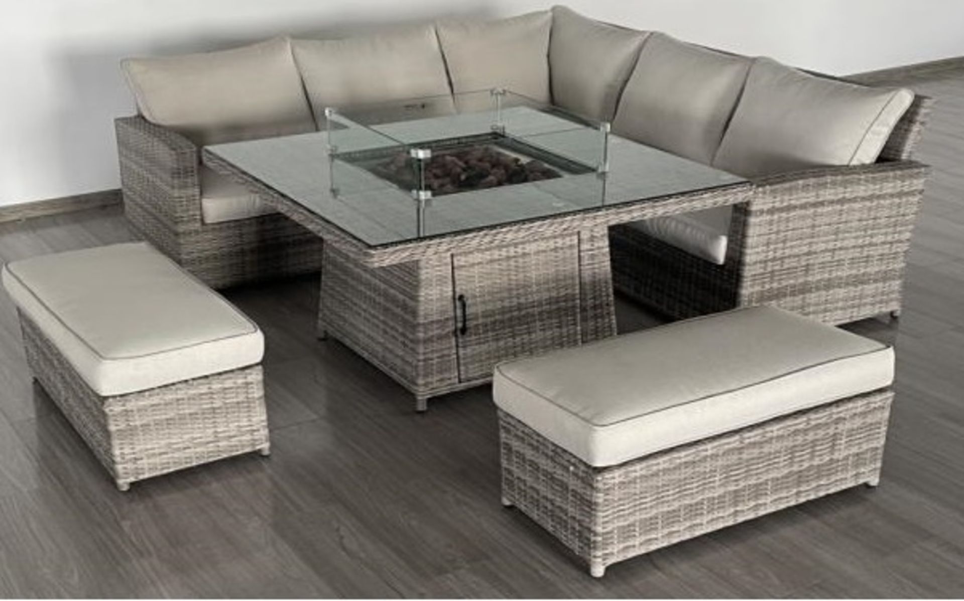 + VAT Brand New SRP £3299.99 Luxury 8 Seater Light Grey Rattan Corner Dining Set With Gas Fire Pit -