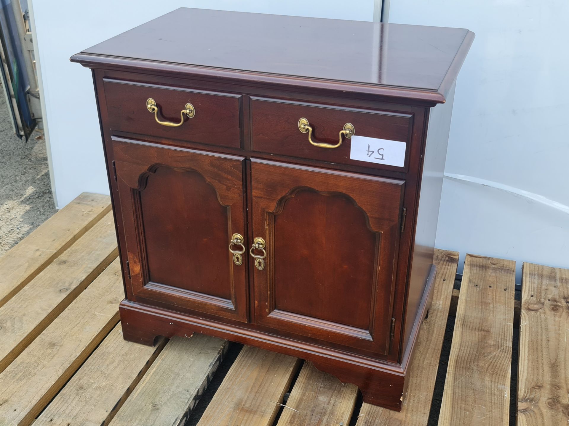 No VAT Cherrywood One Drawer Two Door Cabinet - Image 2 of 3