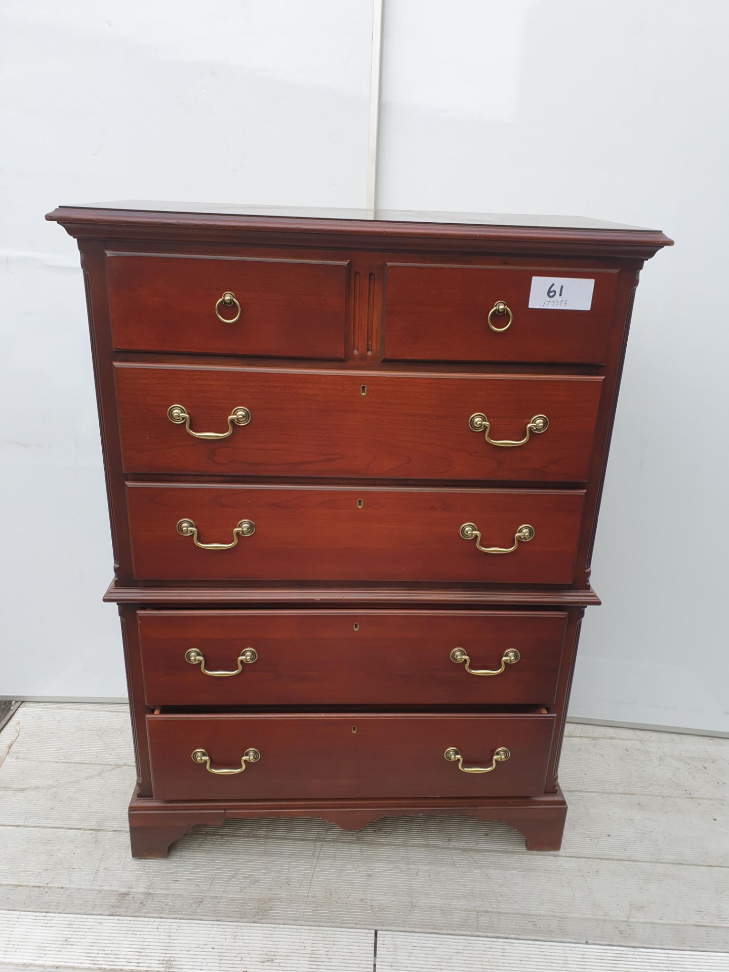 No VAT Cherrywood Two Over Four Chest Of Drawers - Image 2 of 2