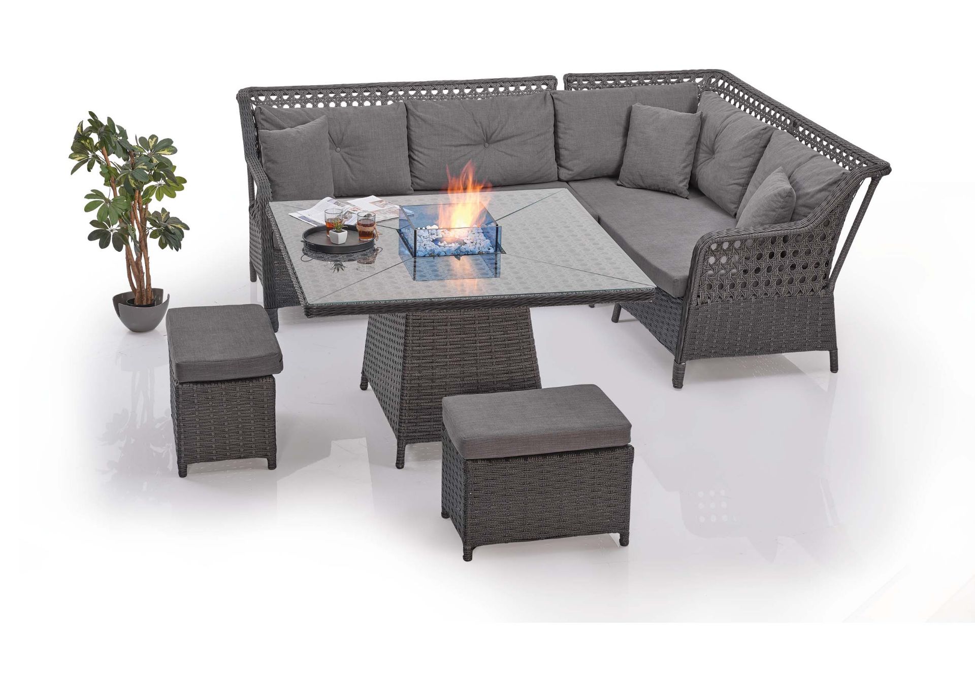 + VAT Brand New Chelsea Garden Company Babel Series 6 Seater Corner Dining Set With Ethanol Fire - Image 4 of 4