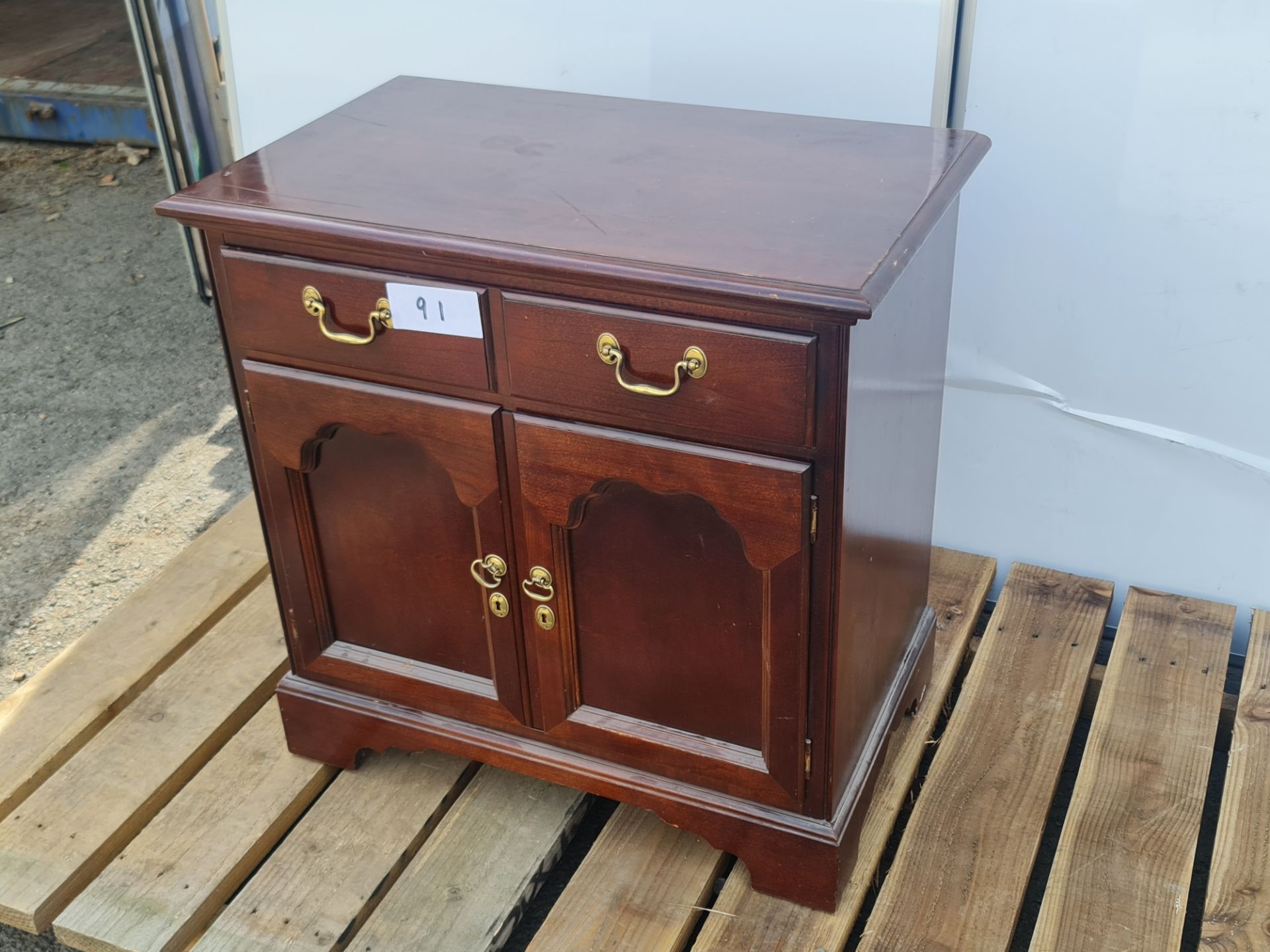 No VAT Cherrywood One Drawer Two Door Cabinet