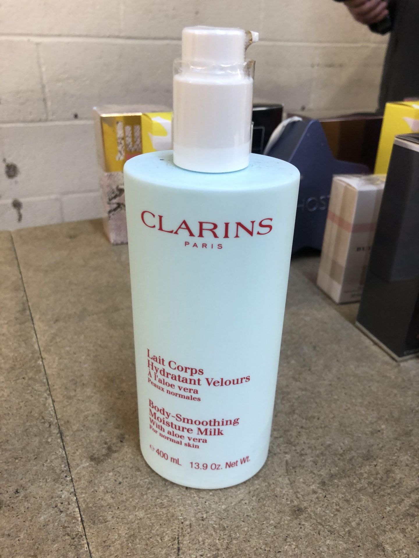 + VAT Brand New Clarins Moisture Milk With Aloe Vera For Nor. Skin 400ml