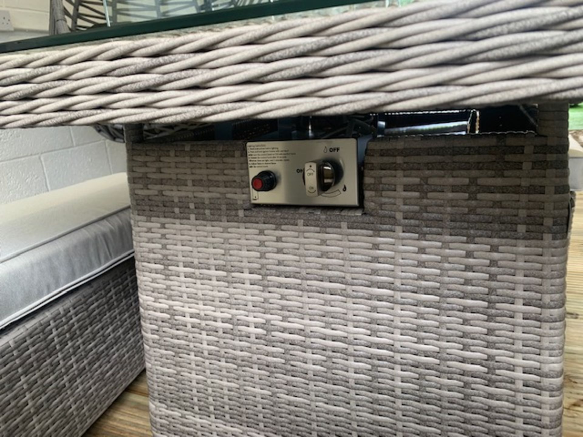 + VAT Brand New SRP £3299.99 Luxury 8 Seater Light Grey Rattan Corner Dining Set With Gas Fire - Image 4 of 6