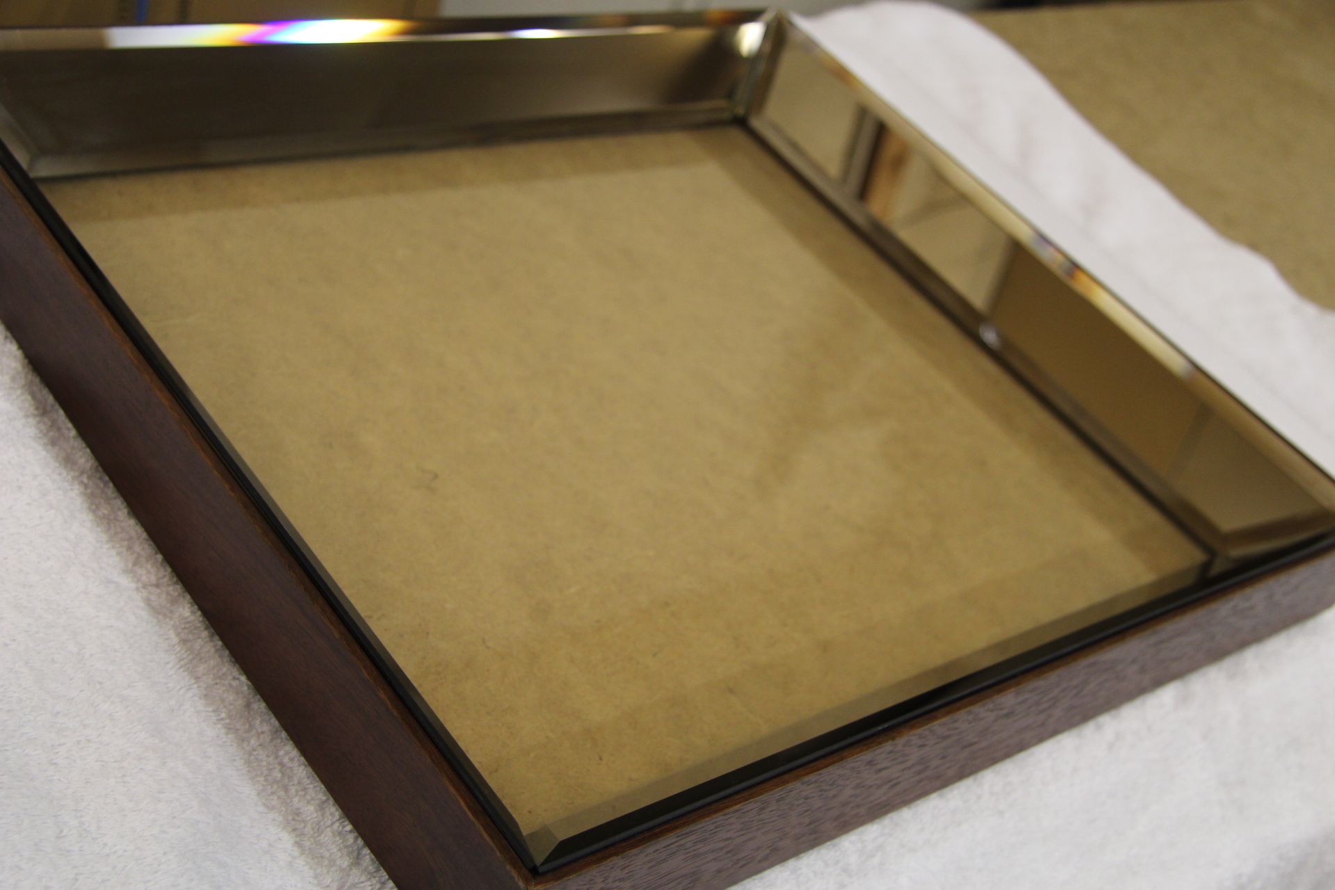 + VAT Dark Wooden Frame Bevelled Edge Mirror Picture Frame - 83.5 x 73.5 x 9.2cm - Bild 2 aus 5