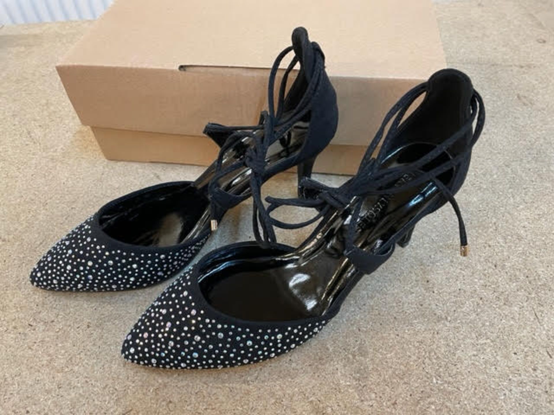 + VAT Brand New Pair Ladies Black E Fit Shoes Size 4