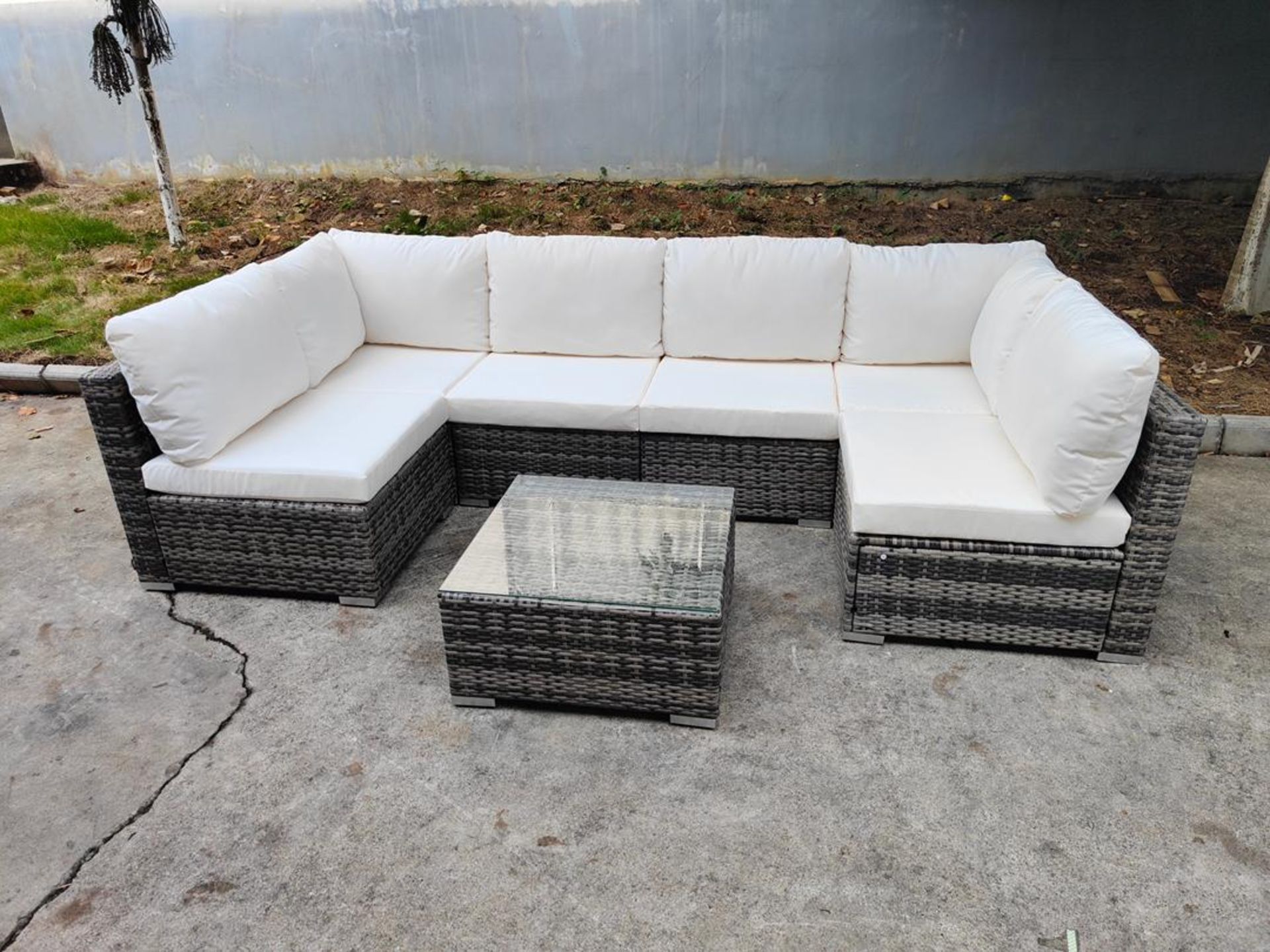 + VAT Brand New Chelsea Garden Company U Shaped Light Grey Rattan Garden Sofa Set With Tempered