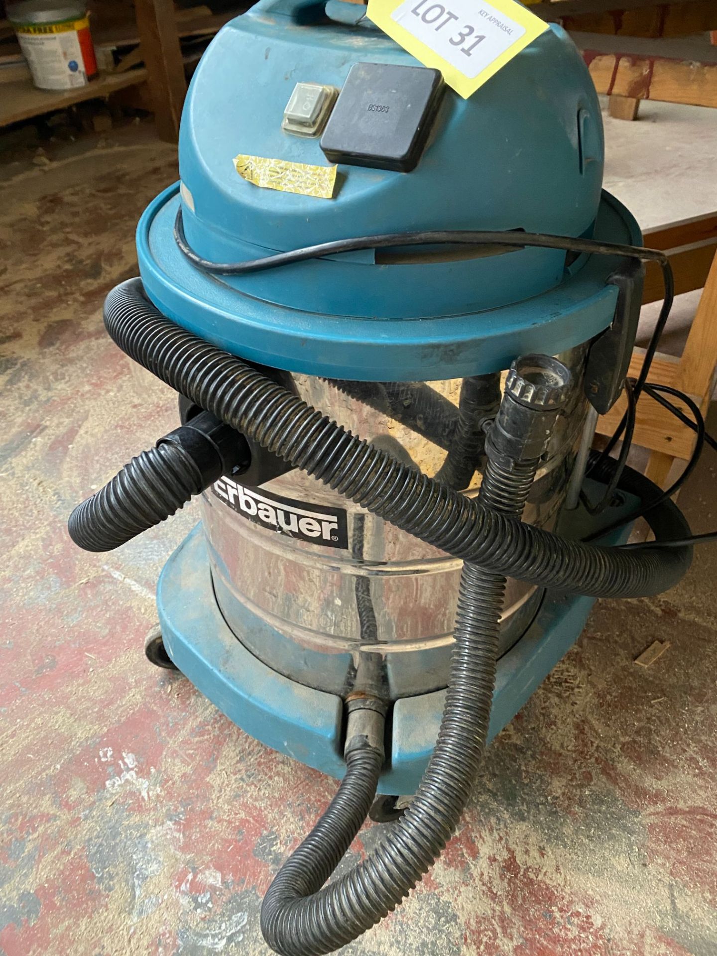 Erbauer wet & dry vacuum cleaner