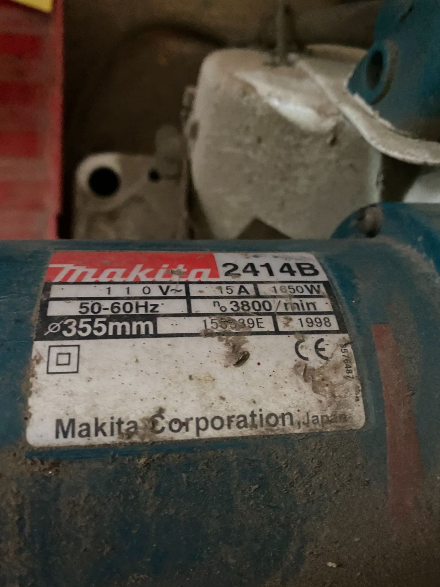 Makita 2414B cut-off saw, serial no: 158539E (1998 - spares only) - Bild 2 aus 2