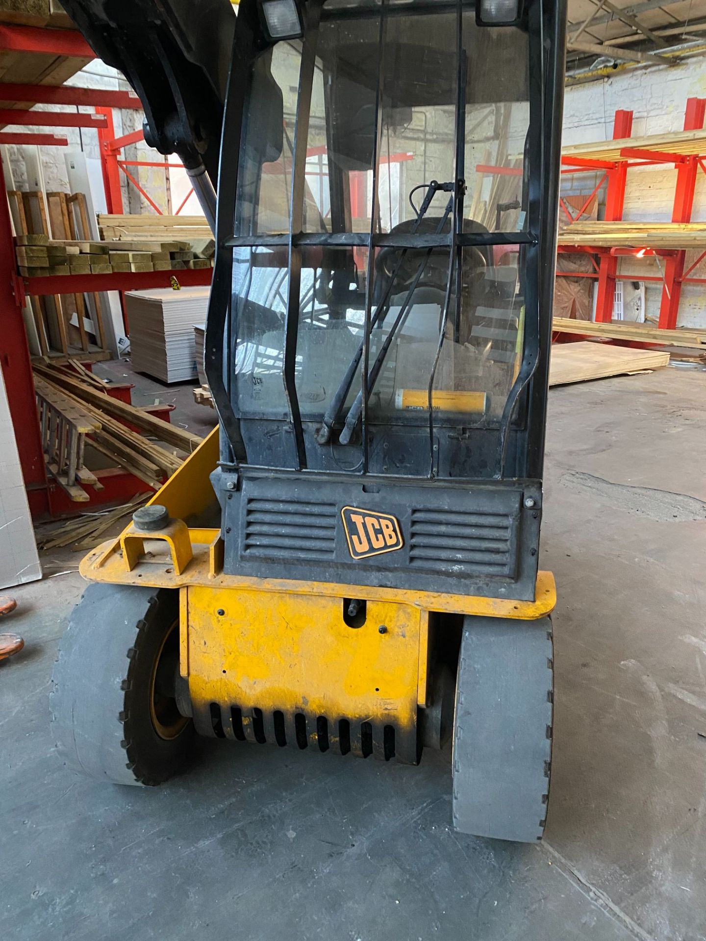 JCB Teletruk 30G 3000kg telescopic LPG forklift truck, serial no: JCBTLT30E915393372 - 2,758 - Image 7 of 16