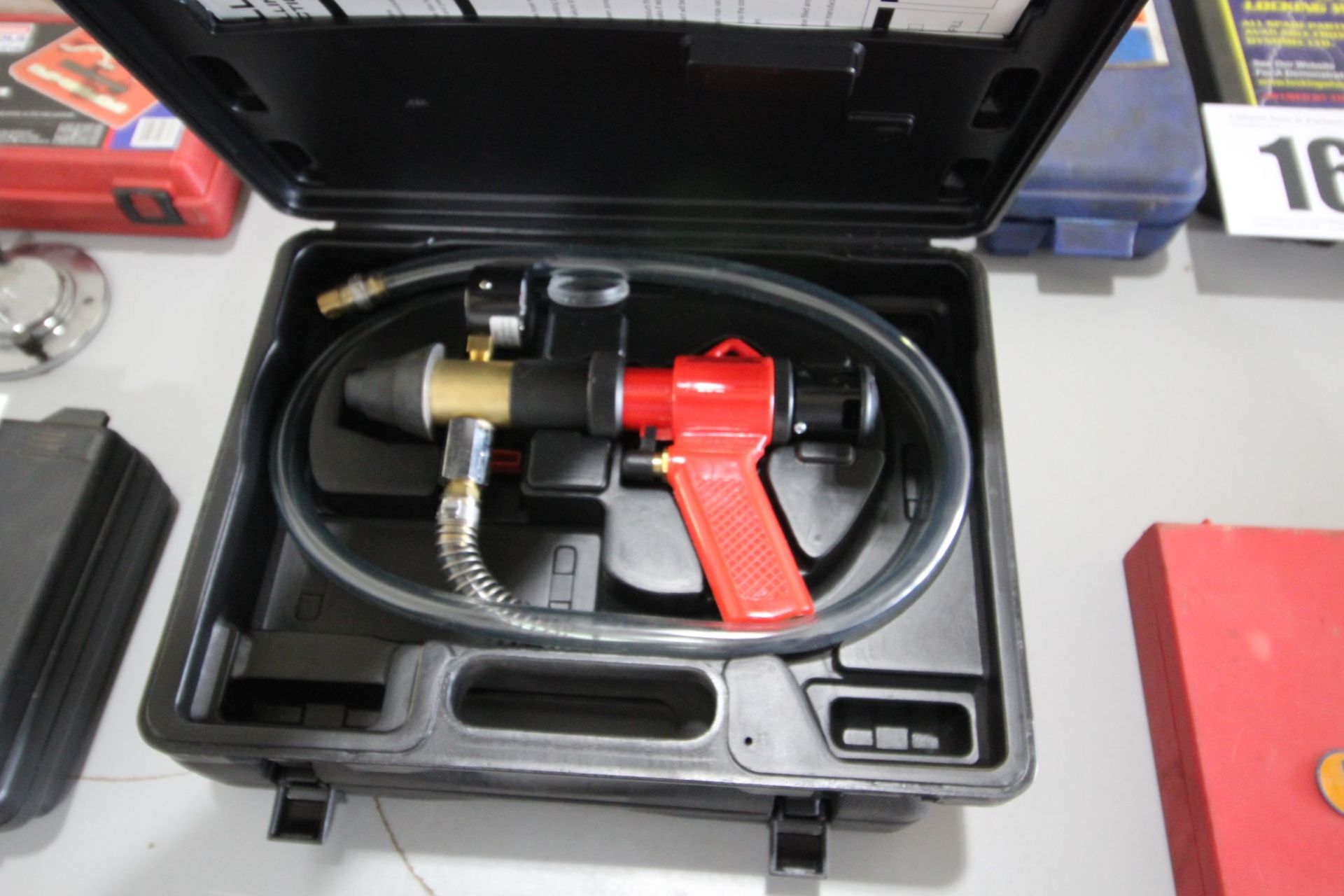 VORTEX HIGH PRESSURE WATER DETERGENT GUN IN BOX & SEALY FAST FILL COOLING SYSTEM GUN