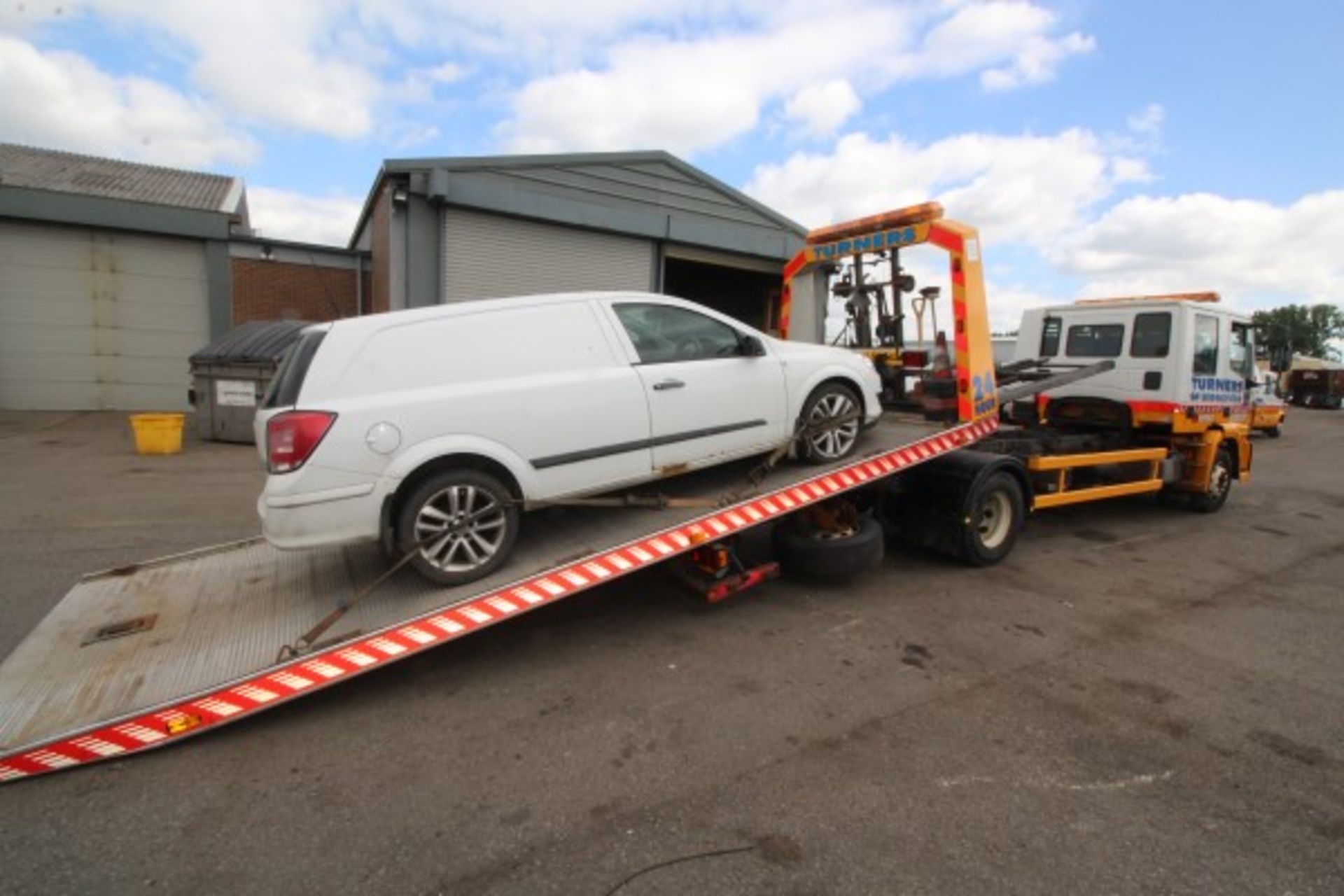 KE55 AXR. DECEMBER 2005, IVECO ML130E24D SLIDE AND TILT WITH SPECLIFT COMPLETE WITH TOW ATTACHMENT & - Image 26 of 34