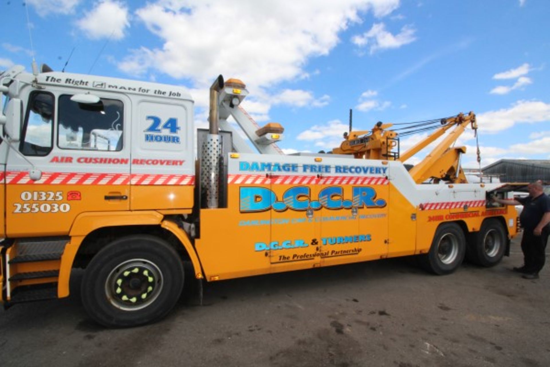 N444 TOW. 1996, MAN ECO240, 6x4 HEAVY DUTY UNDER LIFT RECOVERY TRUCK, 26-TONNE GROSS VEHICLE WEIGHT, - Image 11 of 31