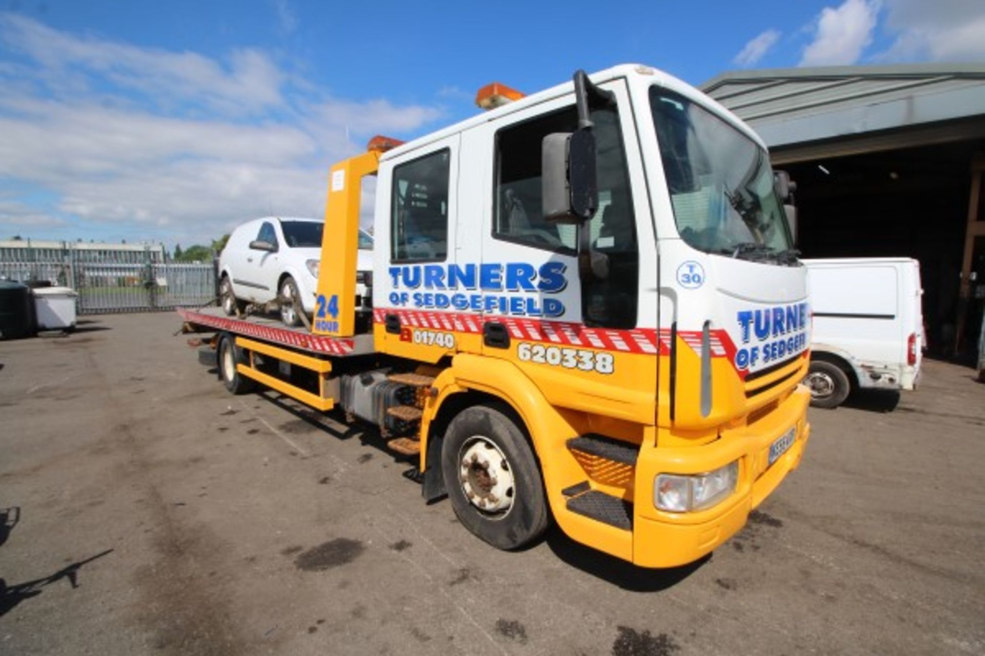 KE55 AXR. DECEMBER 2005, IVECO ML130E24D SLIDE AND TILT WITH SPECLIFT COMPLETE WITH TOW ATTACHMENT & - Image 3 of 34