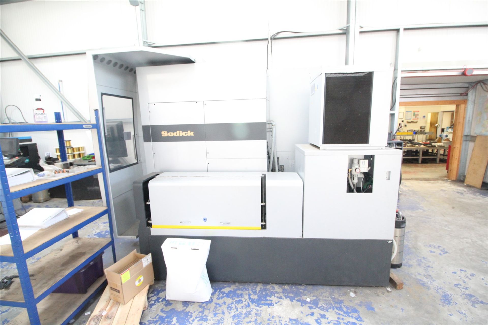 Sodick SLC600G, CNC Vertical Wire Eroder, Type SPW600, Serial No. T0616, Table Size 33" x 23", - Bild 3 aus 4