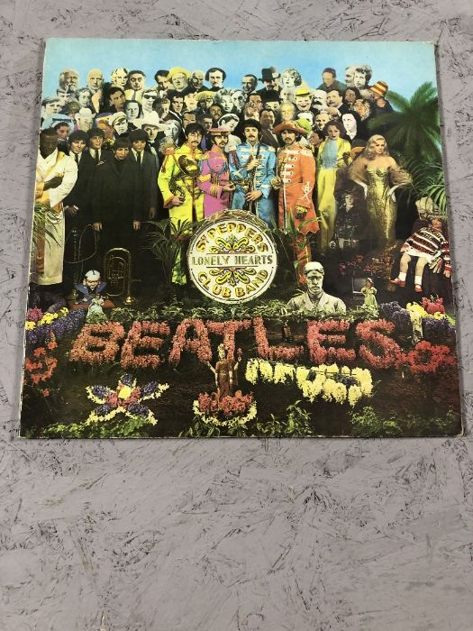 Nine Beatles albums to include Sergeant Pepper (mono and stereo), Hard Days Night, Meet the - Image 6 of 10