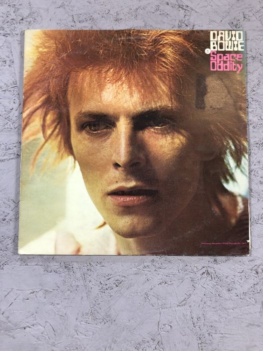 11 David Bowie LPs/12" including: "Heroes", "Ziggy Stardust", "Low", "Scary Monsters", "Diamond - Image 11 of 12