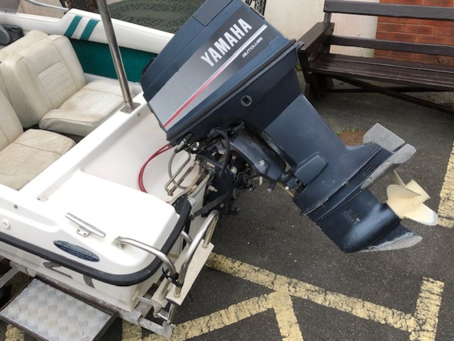 Speedboat: A Black Max Fletcher Speed boat on a road/ launch trailer with a YAMAHA 60HP outboard - Image 14 of 18