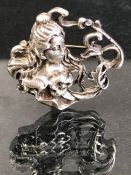 Silver Art Nouveau Brooch marked 925 to reverse approx 3.4 x 3.1cm