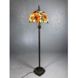 Tiffany style standard lamp with floral design shade, approx 150cm in height