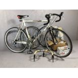 Raleigh R100 vintage road racing bike with spares and accessories including spare wheels and