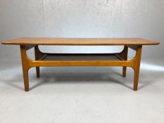 Mid Century coffee table with shelf under, approx 117cm x 41cm x 40cm tall