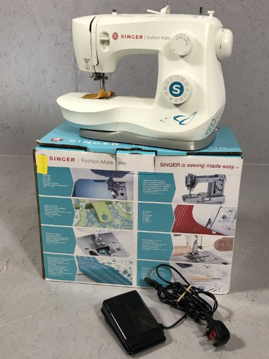 Modern Singer 3342 Fashion Mate sewing machine, in box with instructions