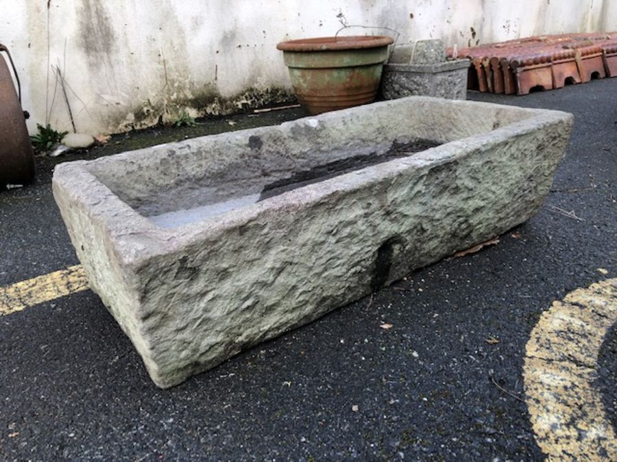 Stone garden trough approx 79cm x 38cm x 21cm tall