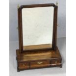 Regency mahogany swing toilet mirror, with three drawers and brass fittings, approx 58cm in height x