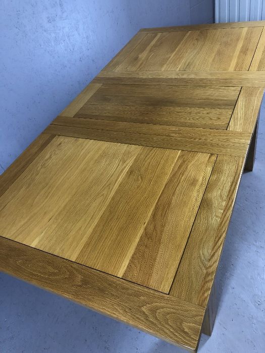 Good modern oak extending dining table, approx 120cm x 80cm x 77cm tall (approx 160cm in length - Image 3 of 4