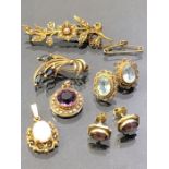 Jewellery: Collection of 9ct Gold earrings, Brooches (one A/f) and pendants (total weight 12.9g)