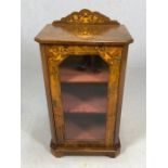 Inlaid Edwardian display cabinet with red velvet lined shelves and glass fronted door with