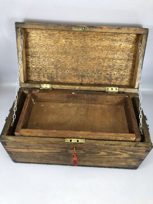 Wooden ordnance box marked J. Parkes & Sons Ltd, Willenhall, 1940, with single internal tray, - Image 4 of 6