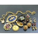 A Good collection of Gold plated and Gold coloured Jewellery to include Brooches, pendants and