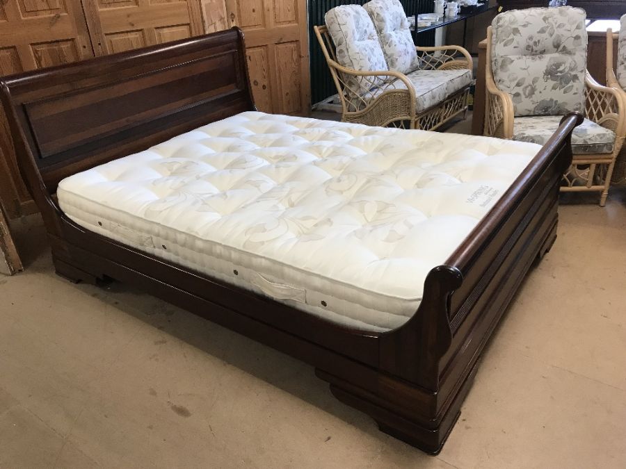 Mahogany king size sleigh bed, complete with mattress, approx 5ft wide - Image 2 of 9