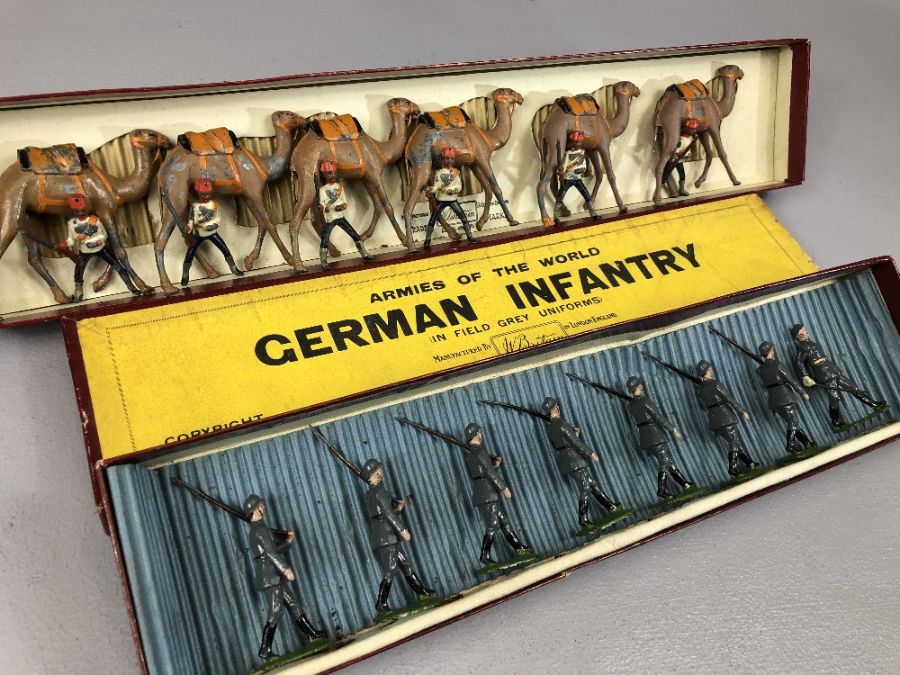 Vintage Toys W Britains No 432 GERMAN INFANTRY & THE EYGYPTIAN CAMEL CAVALRY - Image 2 of 8