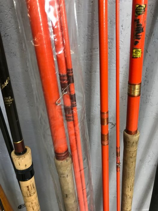 Good Collection of approx 11 fishing rods to include split cane rods, telescopic rods and fishing - Image 5 of 11