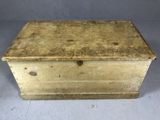 Antique pine blanket box, approx 88cm x 49cm x 42cm tall