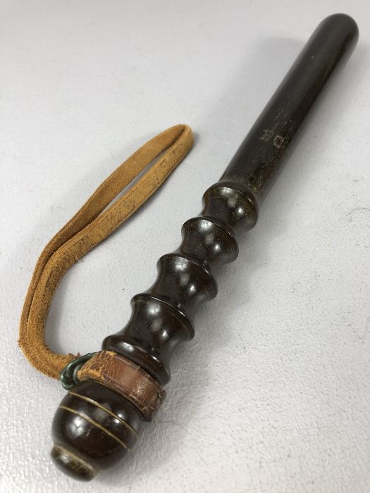 c1950s Bristol Police Constabulary wooden truncheon / baton. Stamped ' BC ' with Ribbed handle, with - Image 2 of 4