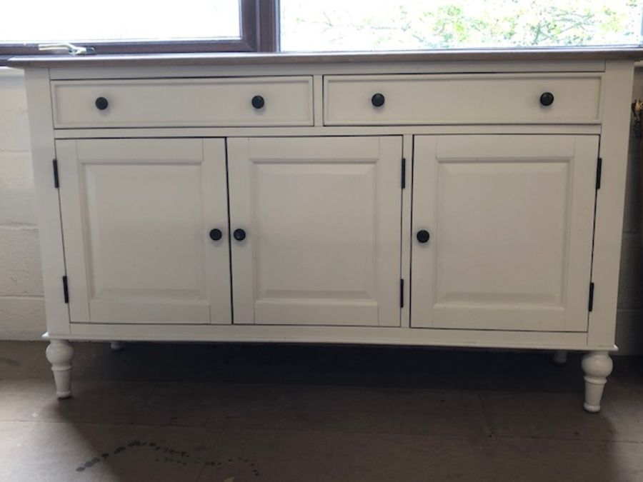 Modern white painted sideboard on turned legs with two drawers and cupboards under, approx 140cm x - Image 2 of 5