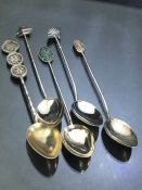 Five Chinese themed Silver spoons marked Sterling approx 43g one with Jade