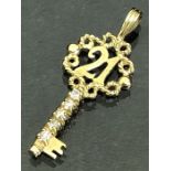 9ct hallmarked Gold 21st Birthday key pendant total weight approx 2.6g