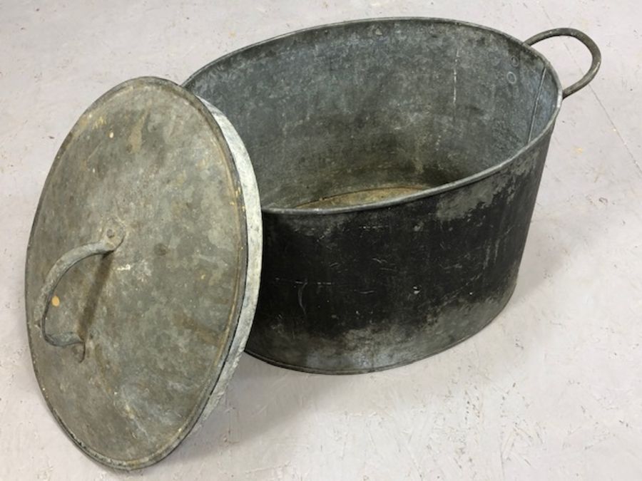 Large vintage galvanised twin handled pot with lid, approx 33cm tall - Image 3 of 3