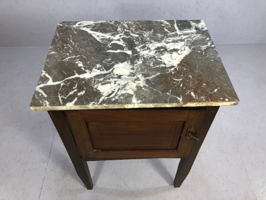 Edwardian pot cupboard with inlay and marble top - Image 2 of 4