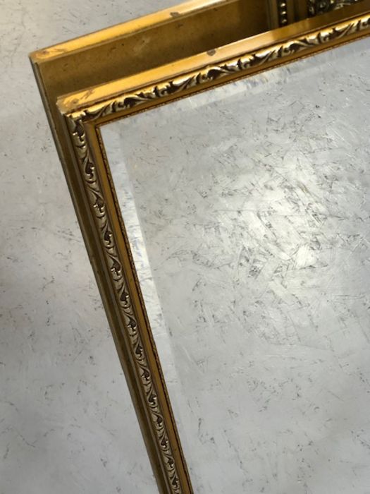 Two gilt framed mirrors, the larger approx 97cm x 66cm - Image 4 of 5
